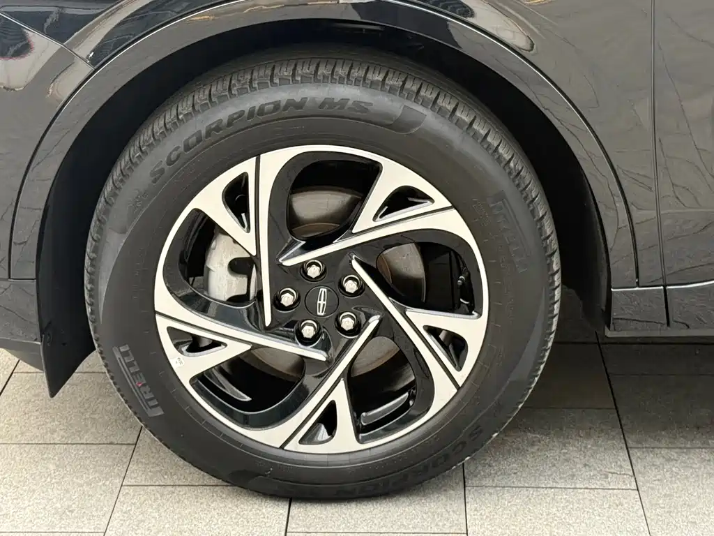 Lincoln Nautilus 2023 2.0T AWD Hybrid Premium Edition