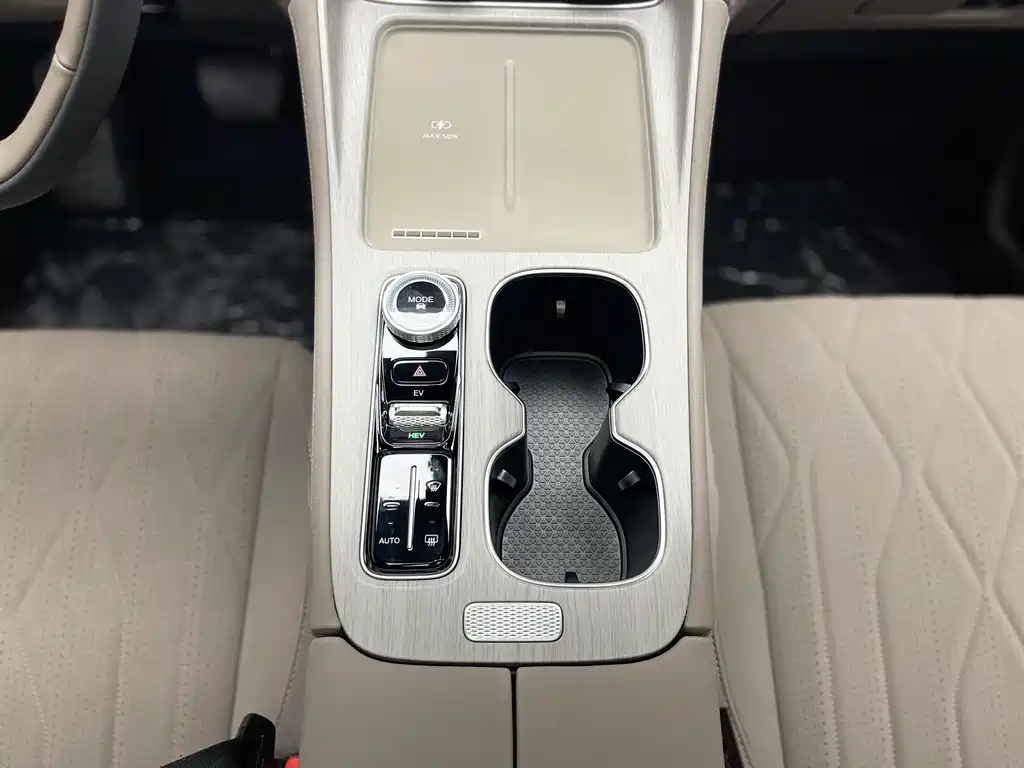 Fulwin T8 2025 1.5T 130km Premium Edition 7-Seater