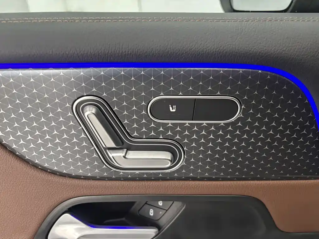 Mercedes-Benz GLB 2025 GLB 220 Fashion