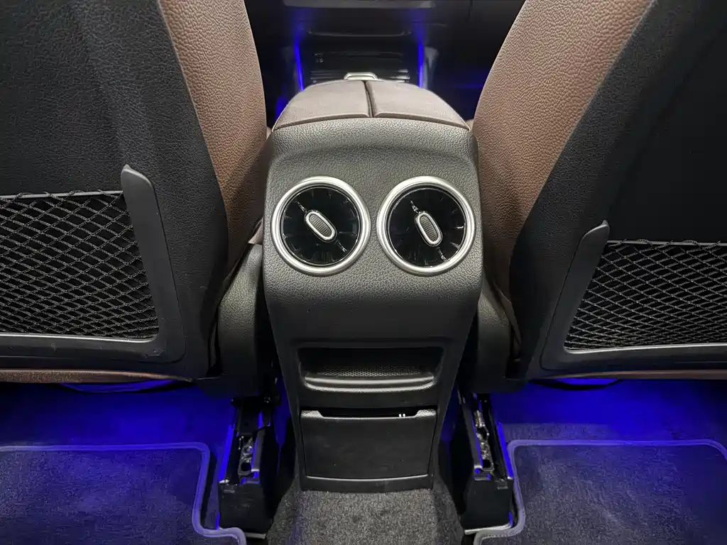 Mercedes-Benz GLB 2025 GLB 220 Fashion
