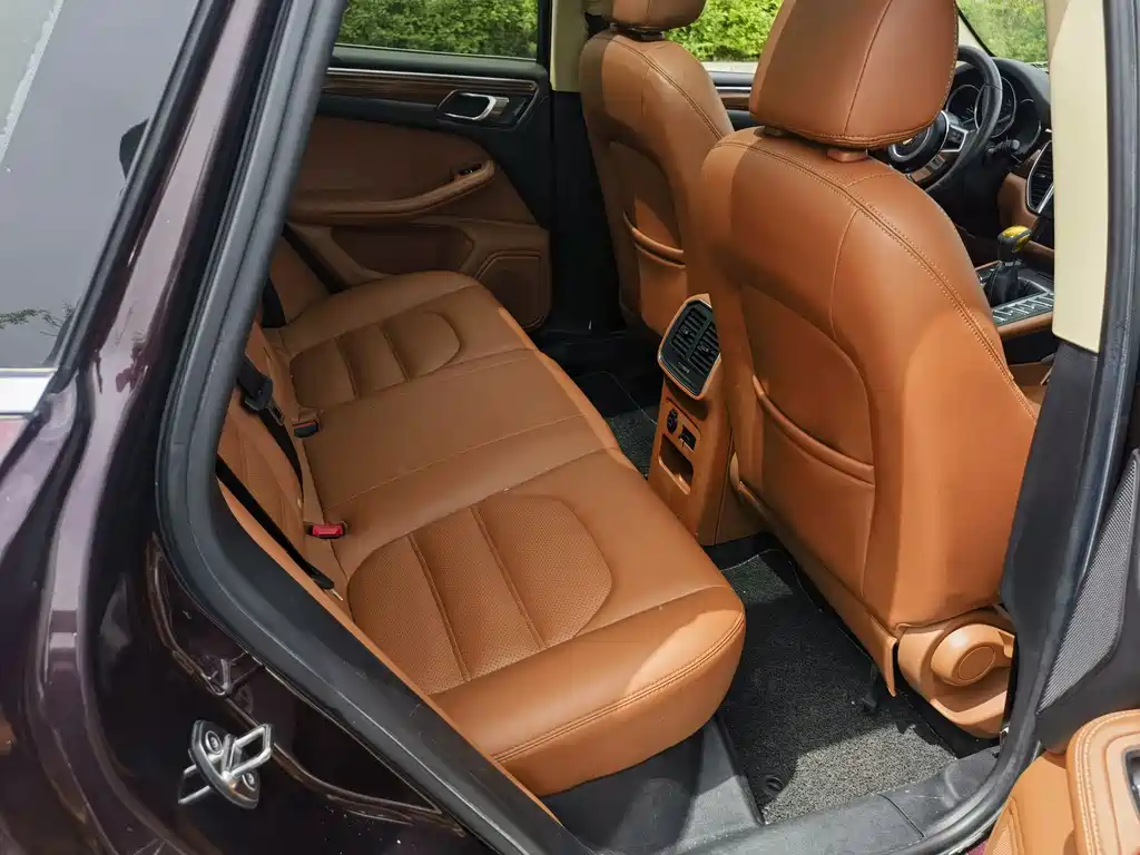 Zotye SR9 2017 2.0T Manual Ultimate Light Edition