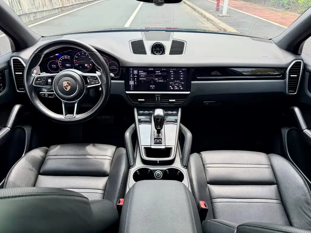 Porsche Cayenne 2019 Cayenne 3.0T