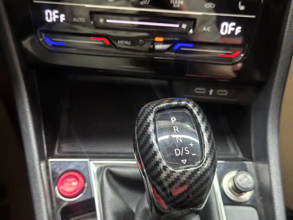 Volkswagen Sagitar 2021 280TSI DSG Excellence Edition