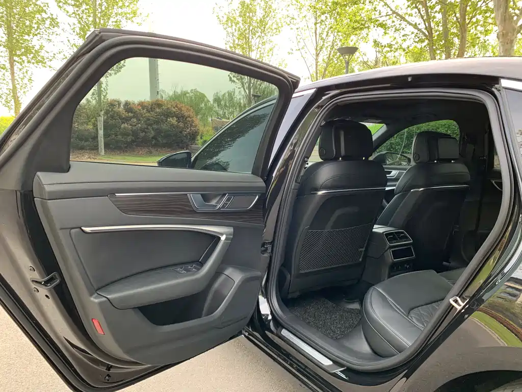 Audi A6L 2025 45 TFSI quattro Zhenxuan Dynamic Edition