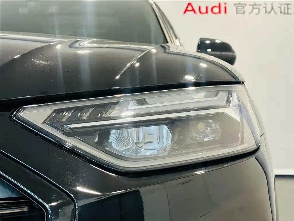 Audi Q5L 2023 40 TFSI Luxury Dynamic Edition