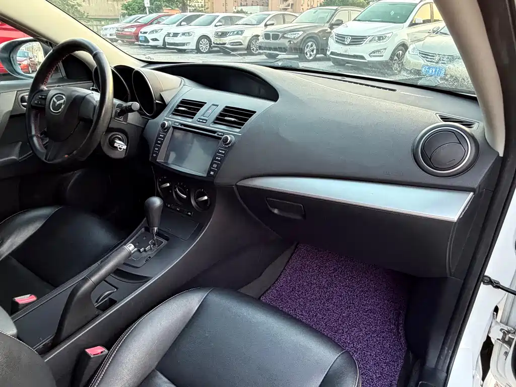 Mazda 3 Star 2013 Hatchback 1.6L Automatic Elite
