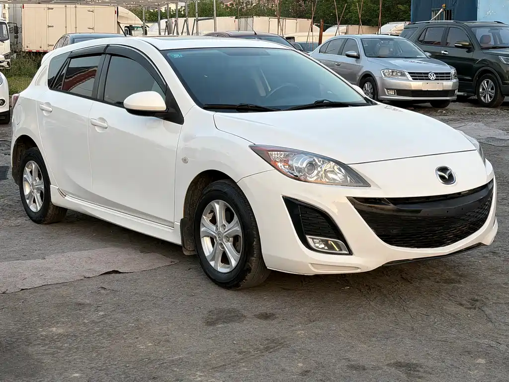 Mazda 3 Star 2013 Hatchback 1.6L Automatic Elite