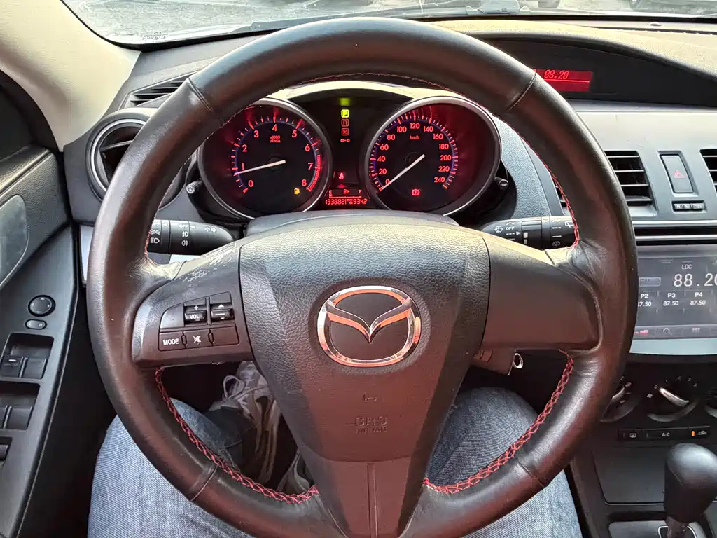 Mazda 3 Star 2013 Hatchback 1.6L Automatic Elite