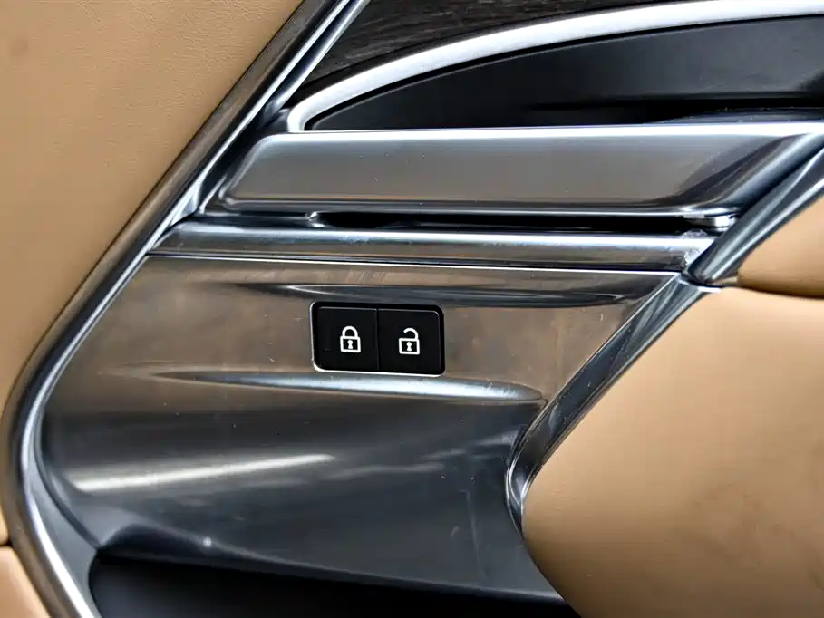 Range Rover 2023 3.0 L6 360PS Vogue Edition