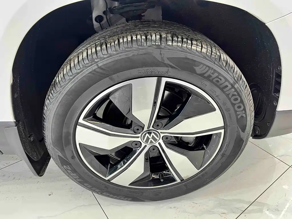 Volkswagen Tharu 2022 280TSI 2WD Luxury Edition