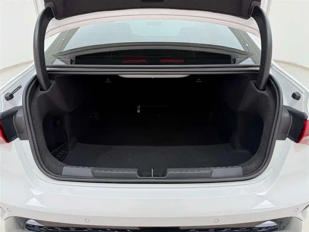 Audi A3 2026 A3L Limousine 35 TFSI Feichi Zunxiang