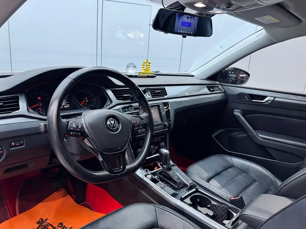 Volkswagen Passat 2017 330TSI DSG Prestige Edition