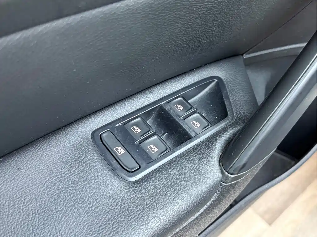 Volkswagen Passat 2017 330TSI DSG Prestige Edition
