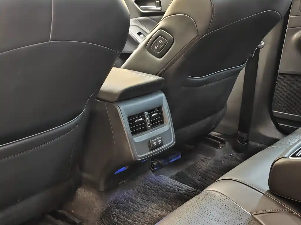 2019 Toyota Avalon Hybrid 2.5L Luxury Edition China V