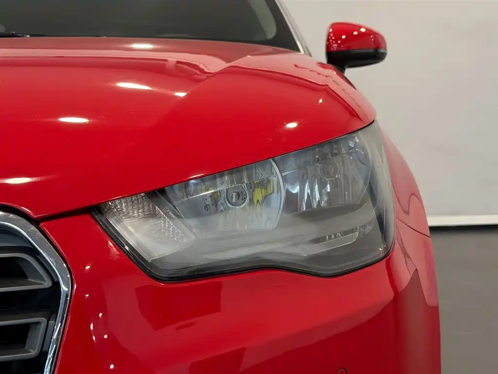 Audi A1 2014 30 TFSI Sportback Style
