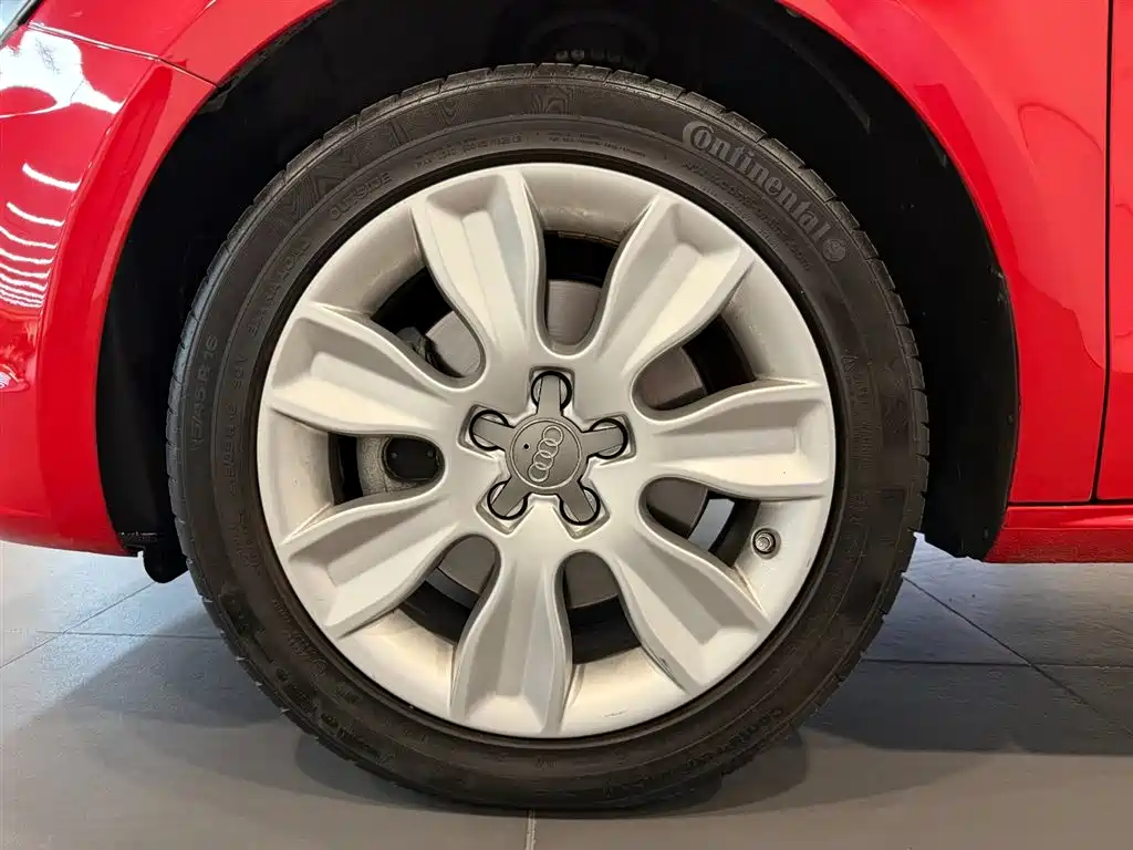 Audi A1 2014 30 TFSI Sportback Style
