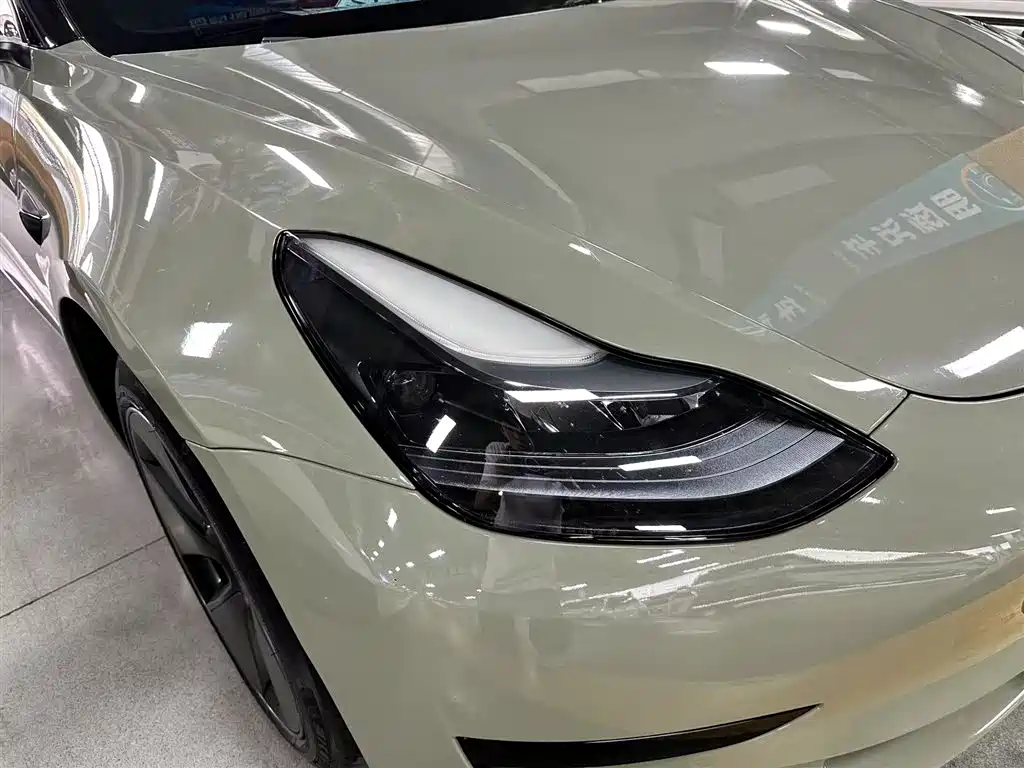 Model 3 2022 Rear-Wheel Drive
