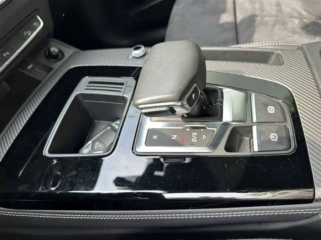 Audi Q5L Sportback 2021 40 TFSI Launch Edition