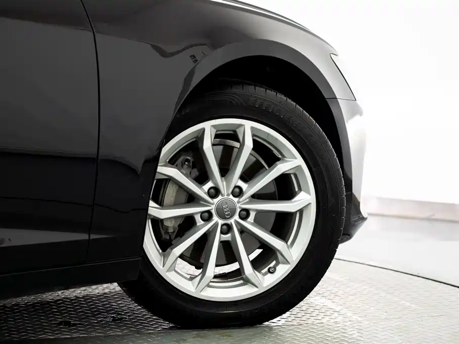 Audi A6L 2021 40 TFSI Luxury Elegant