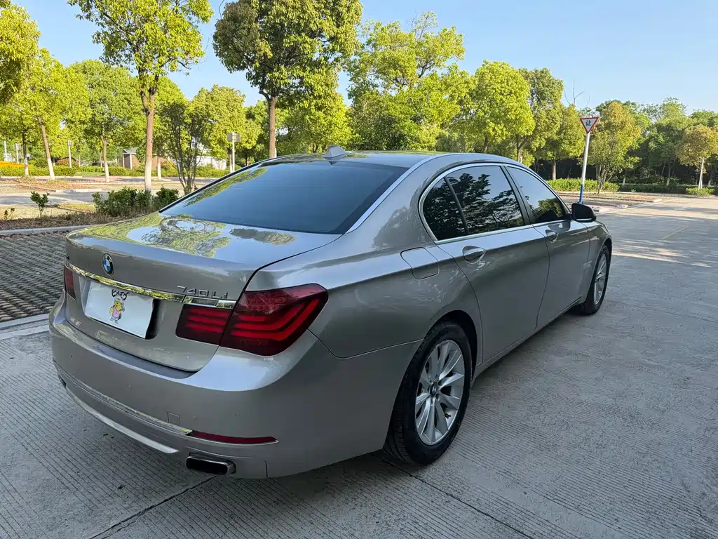BMW 7 Series 2013 740Li xDrive
