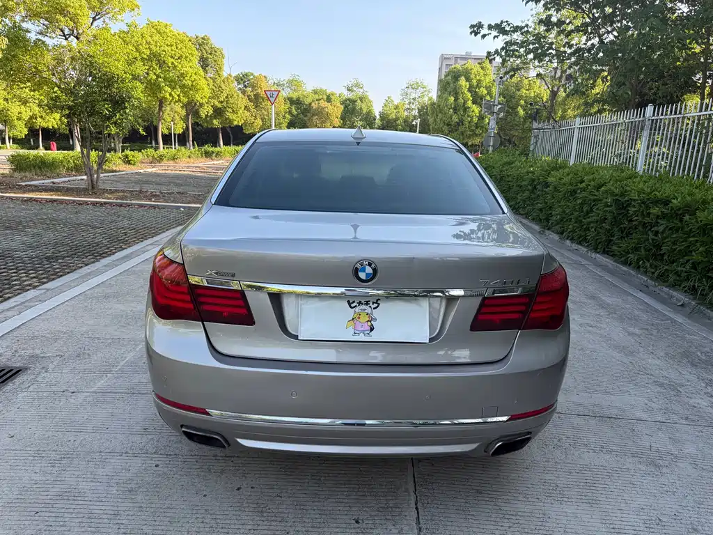 BMW 7 Series 2013 740Li xDrive