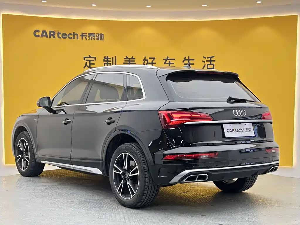 Audi Q5L 2021 40 TFSI Fashion Dynamic