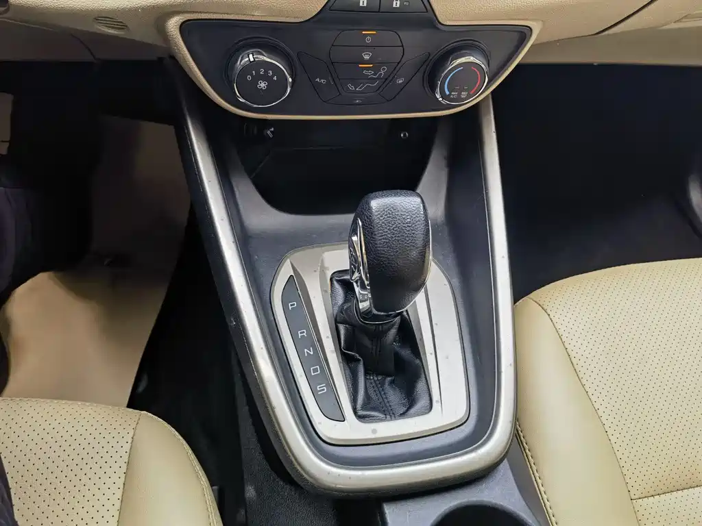 Ford Escort 2015 1.5L Automatic Comfort