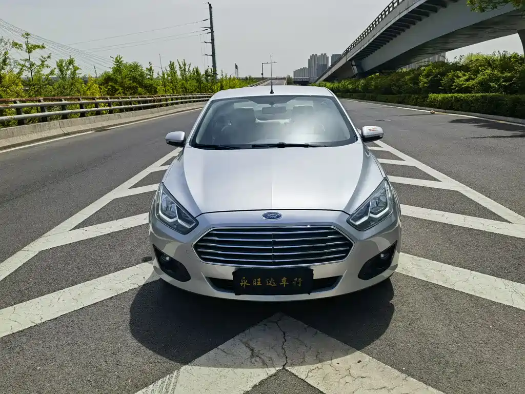 Ford Escort 2015 1.5L Automatic Comfort