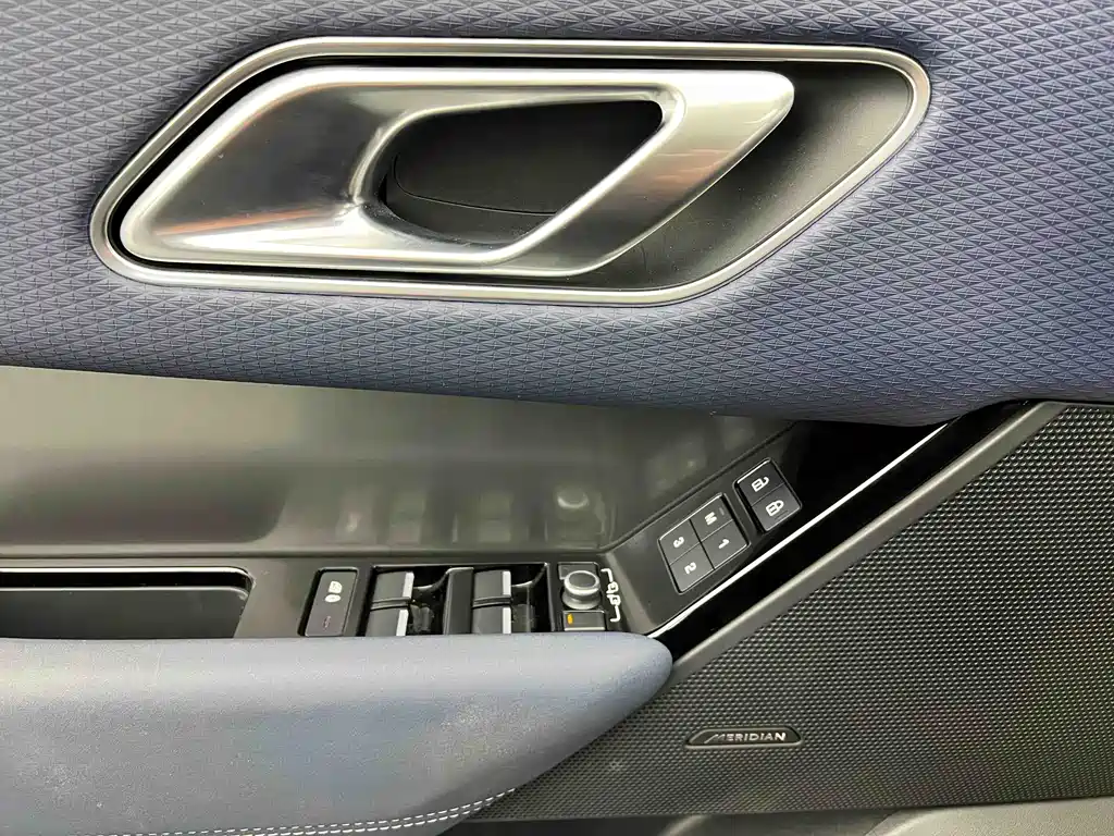 Range Rover Velar 2022 250PS
