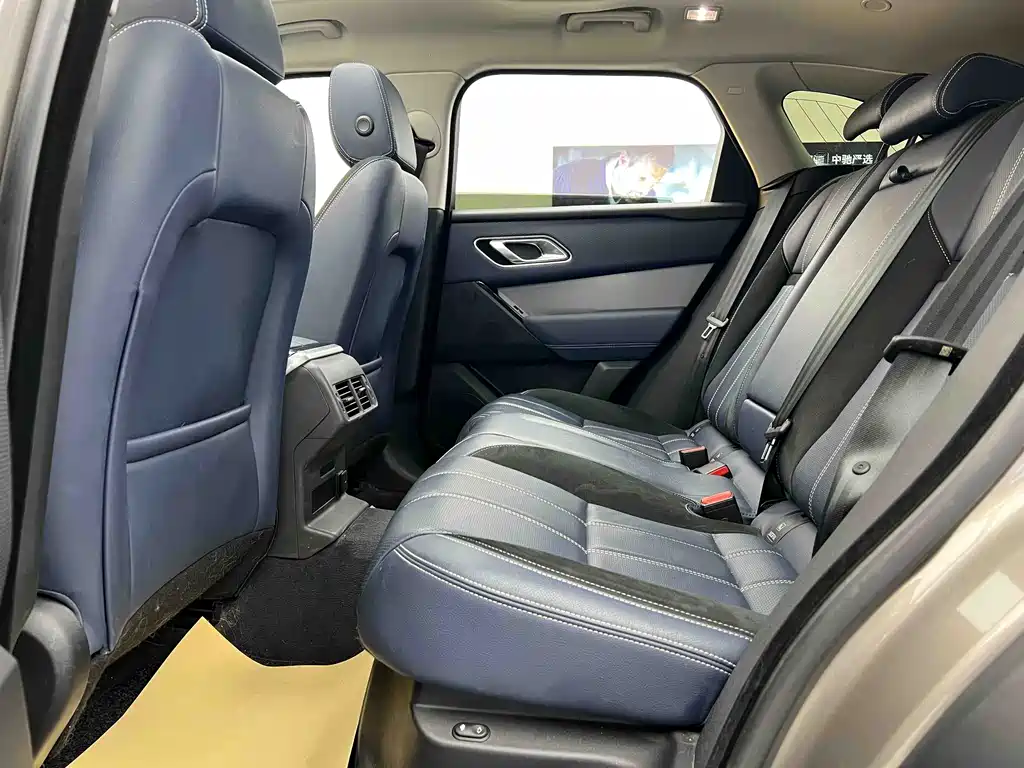 Range Rover Velar 2022 250PS