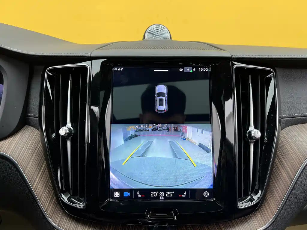Volvo XC60 2022 B5 AWD Zhiyuan Luxury Edition