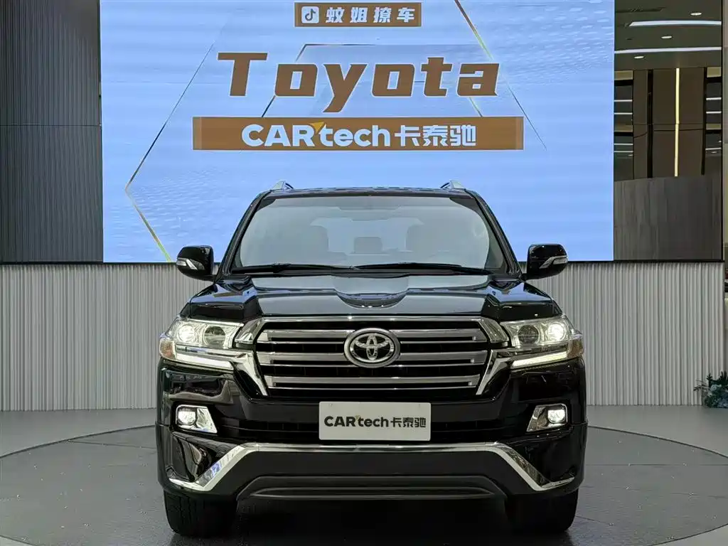 Land Cruiser (Import) 2019 4.6L Middle East Edition