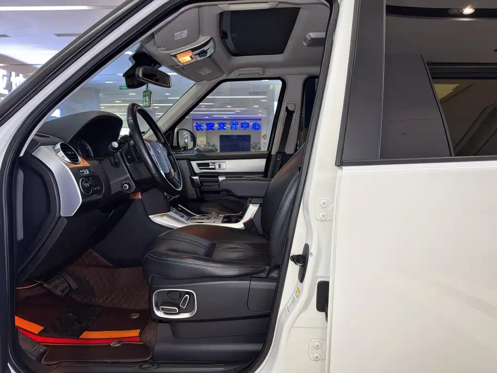 Land Rover Discovery 2016 3.0 SC HSE Black Edition