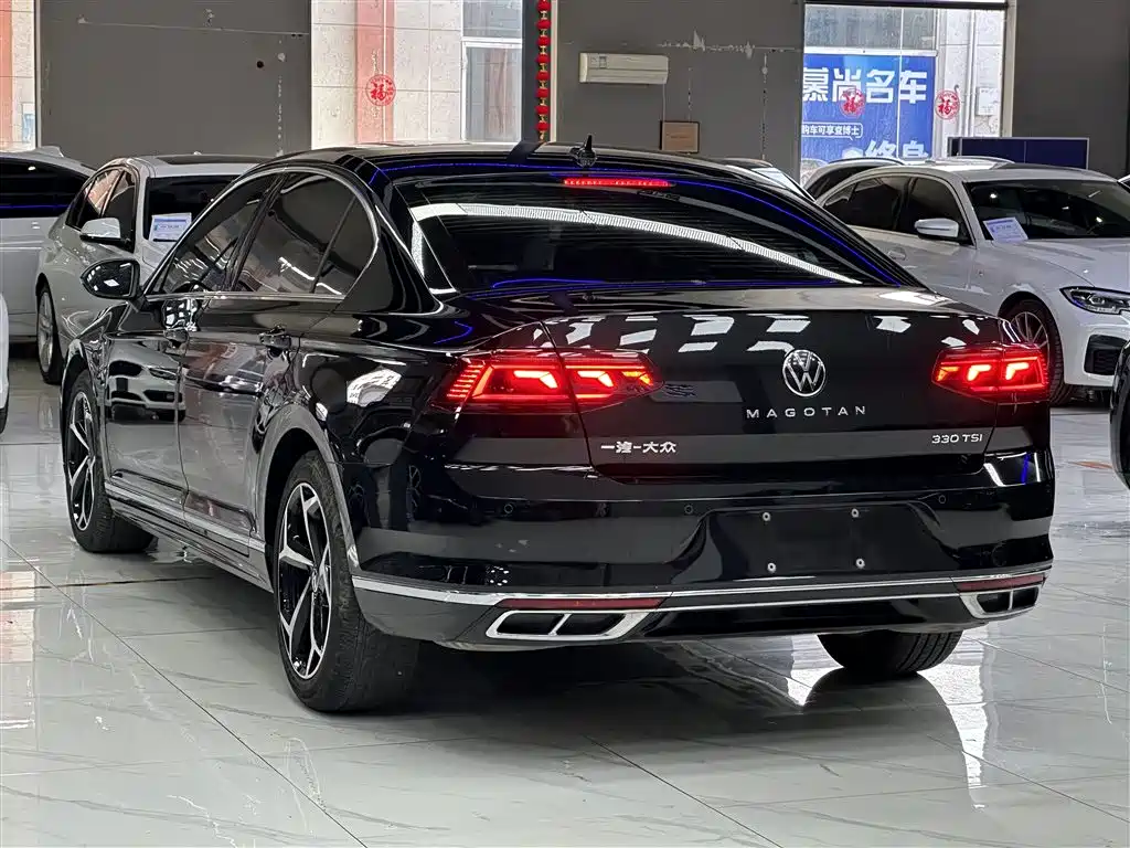 Magotan 2023 2 Million Units Commemorative Edition 330TSI DSG Leading Edition