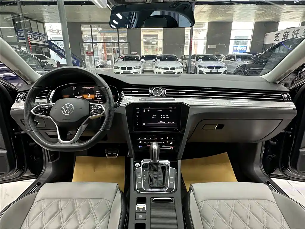 Magotan 2023 2 Million Units Commemorative Edition 330TSI DSG Leading Edition