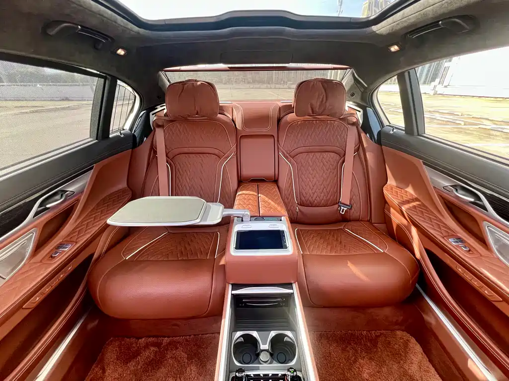 BMW 7 Series 2019 M760Li xDrive V12 M Sport Package