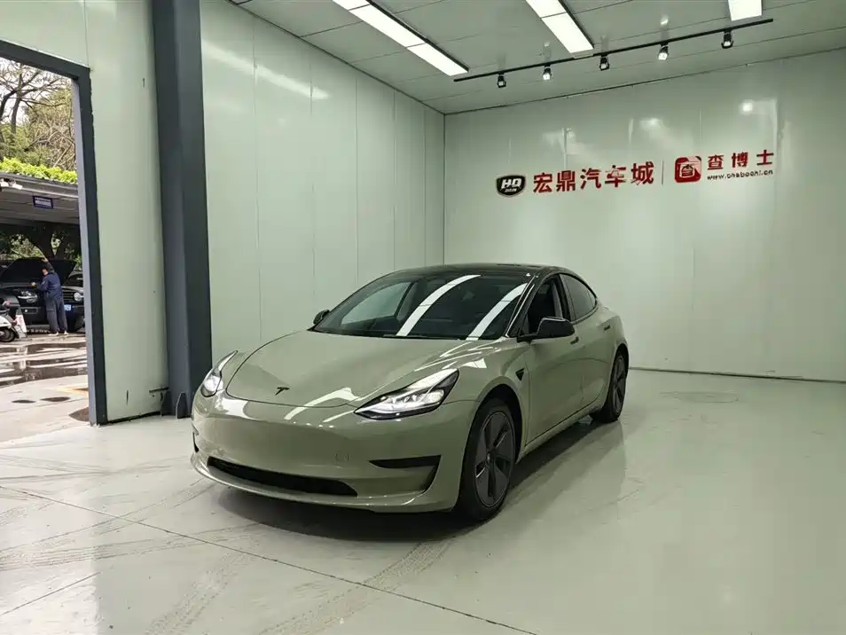 Model 3 2022 Rear-Wheel Drive