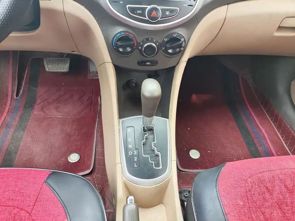 Verna 2010 Sedan 1.4L Automatic Fashion GT