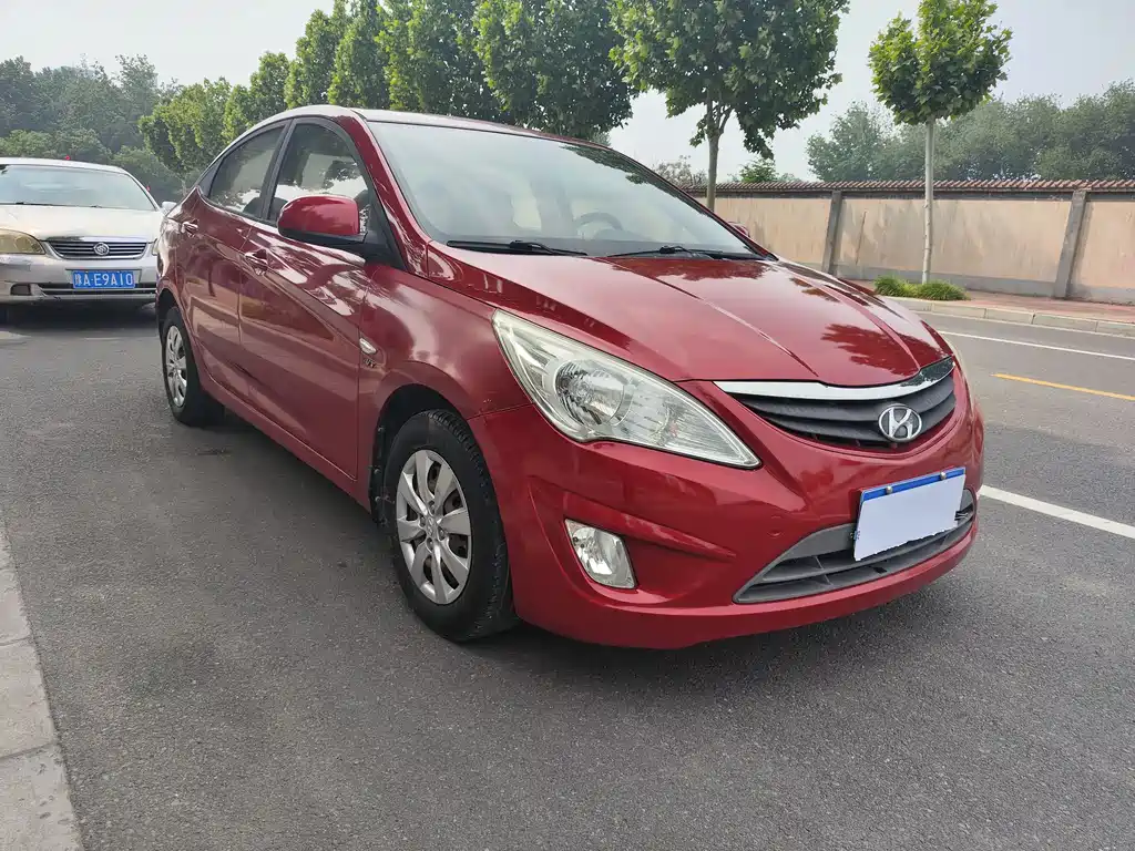 Verna 2010 Sedan 1.4L Automatic Fashion GT