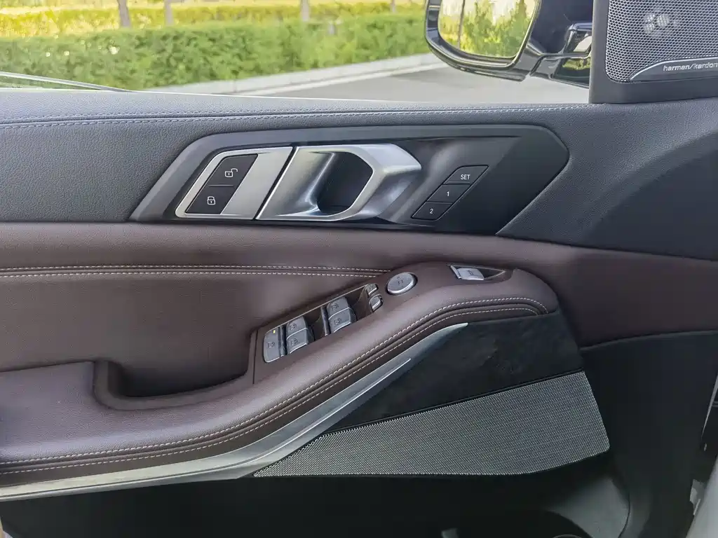 BMW X5 2022 xDrive30Li Premium M Sport Package