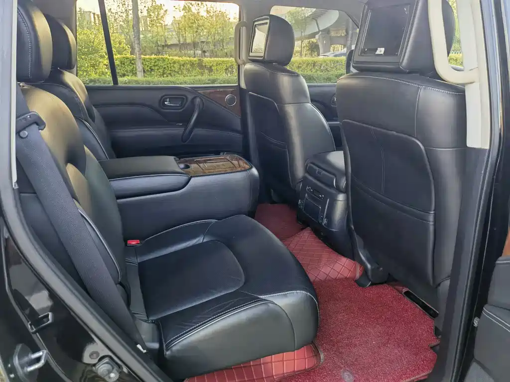 Infiniti QX80 2016 5.6L 4WD