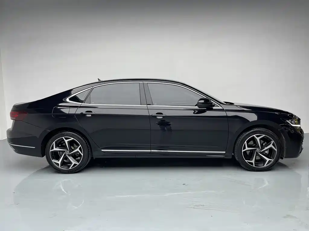 Volkswagen Passat 2024 380TSI Starlight Elite Edition