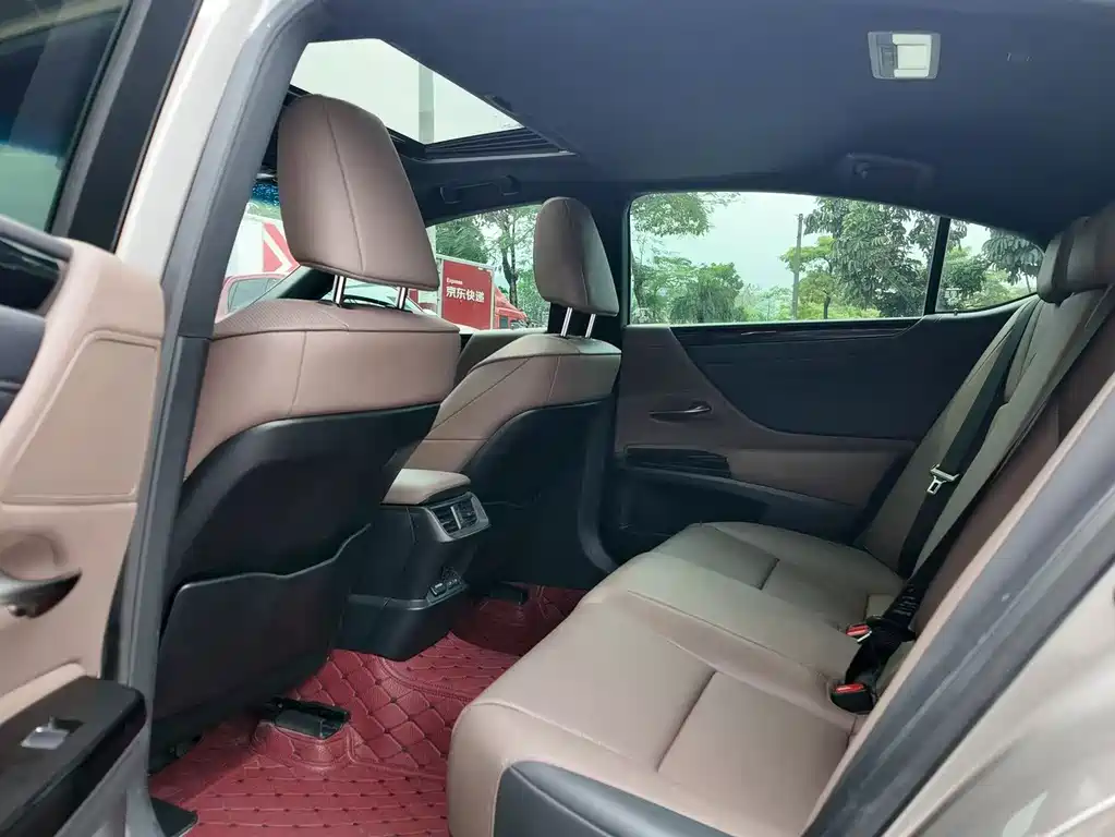 Lexus ES 2021 200 Excellence Edition