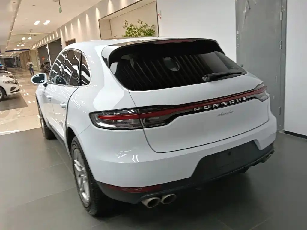 Macan 2.0T