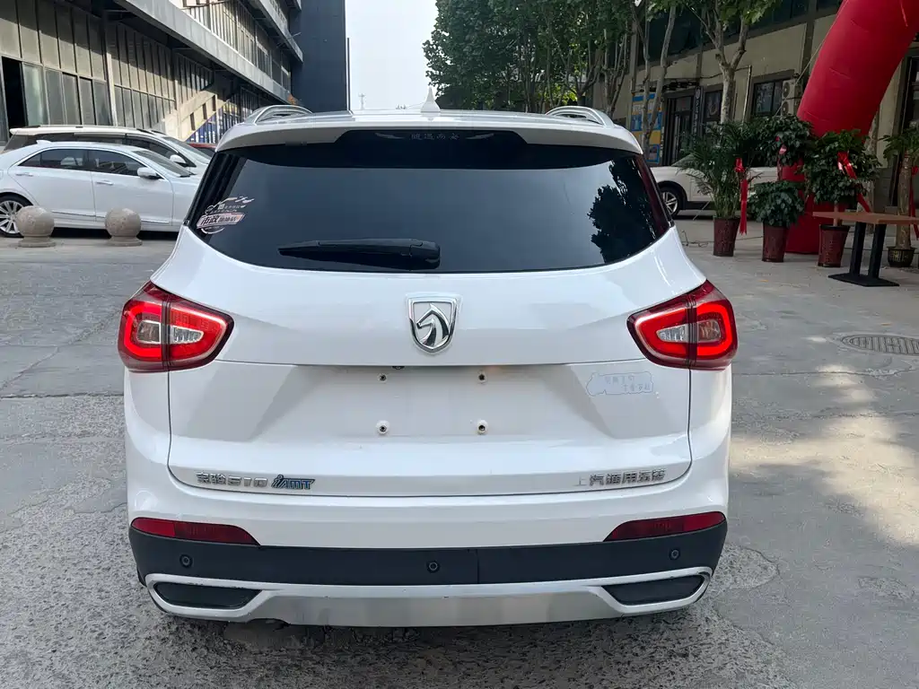 Baojun 510 2018 1.5L Automatic Anniversary Special Edition China V