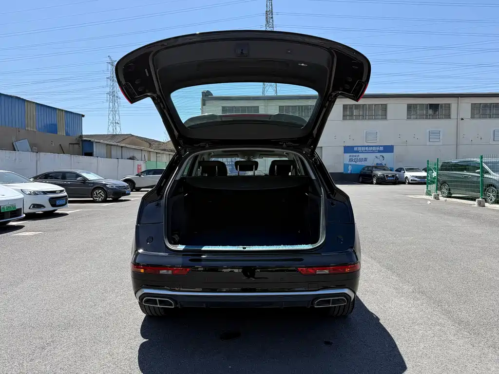 Audi Q5L 2022 40 TFSI Luxury Dynamic Edition