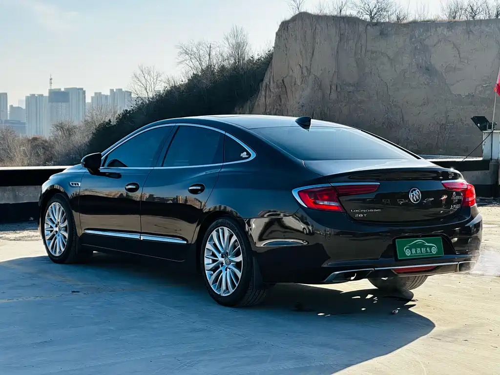 Buick LaCrosse 2016 28T Flagship Edition