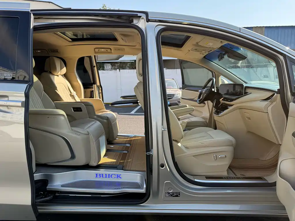 Buick GL8 2022 ES Land Business Class 653T Luxury Model