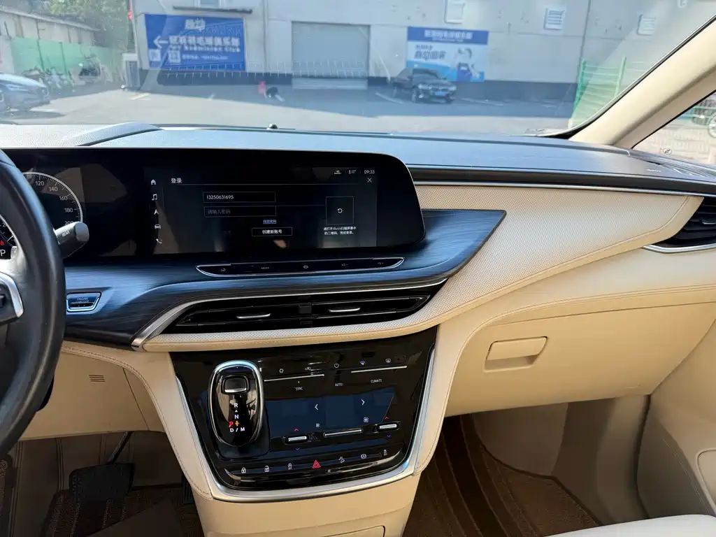 Buick GL8 2022 ES Land Business Class 653T Luxury Model