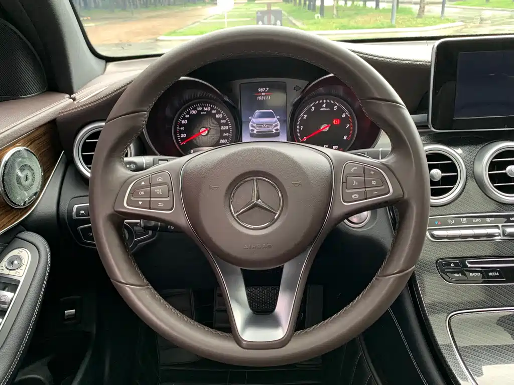 Mercedes-Benz GLC 260 4MATIC Luxury Edition 2018